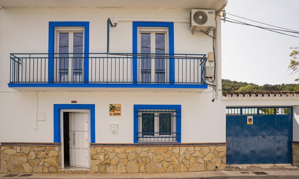 El Nispero Villa *
